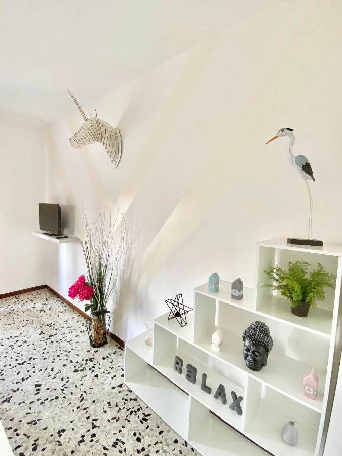 Isa Sirmione Apartments Bagian luar foto