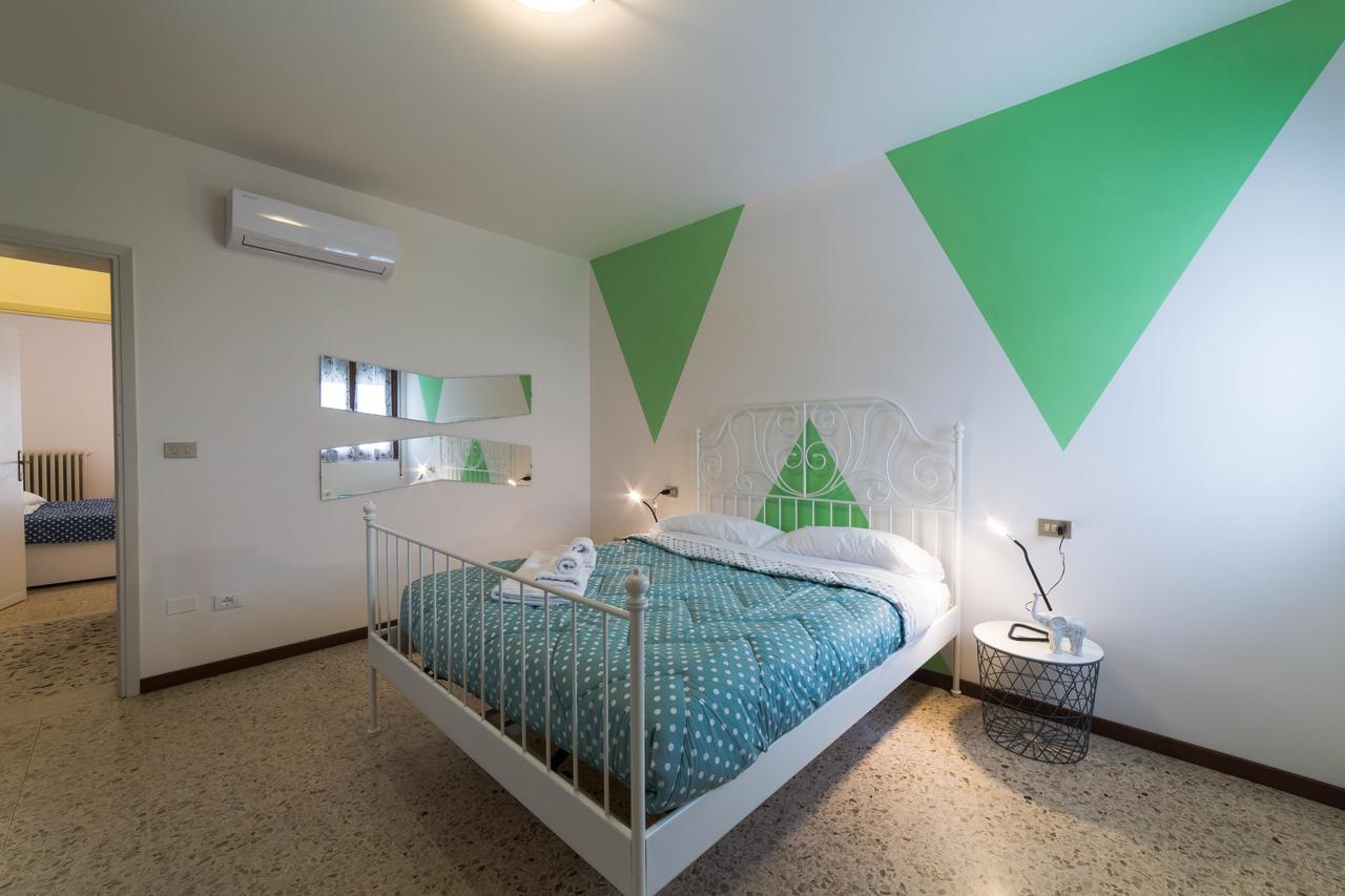 Isa Sirmione Apartments Bagian luar foto