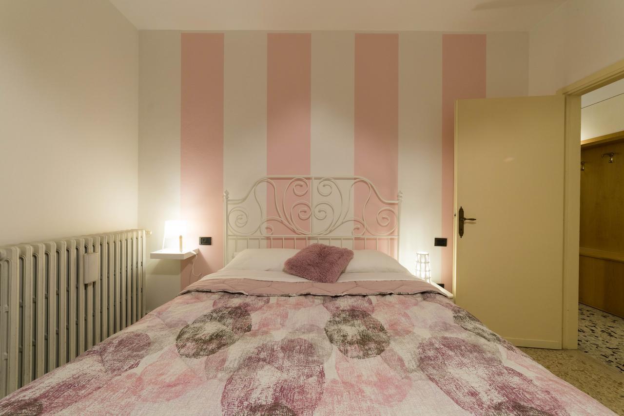Isa Sirmione Apartments Bagian luar foto