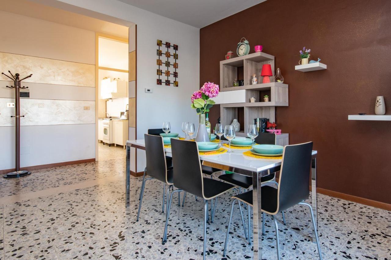Isa Sirmione Apartments Bagian luar foto