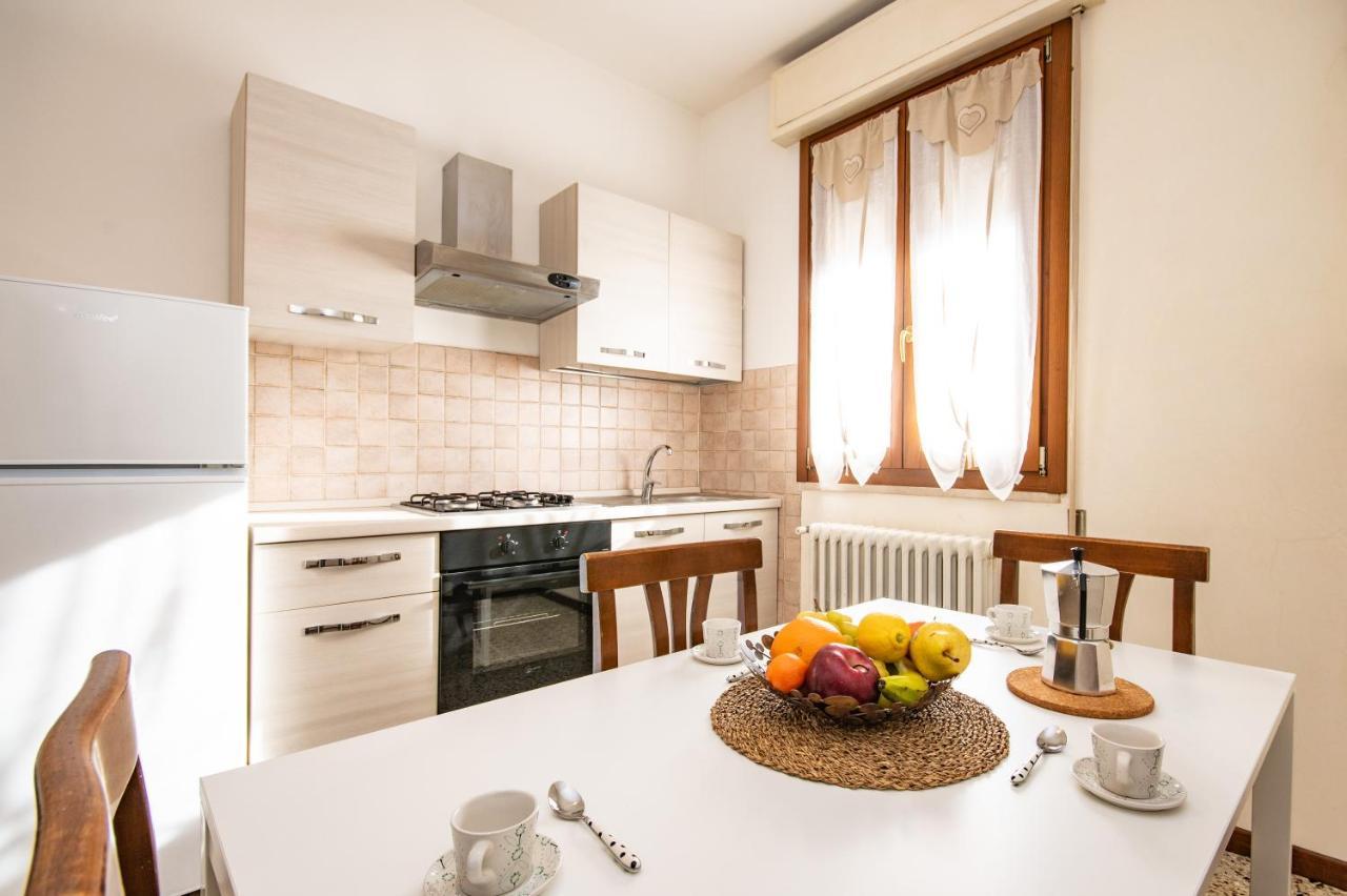 Isa Sirmione Apartments Bagian luar foto